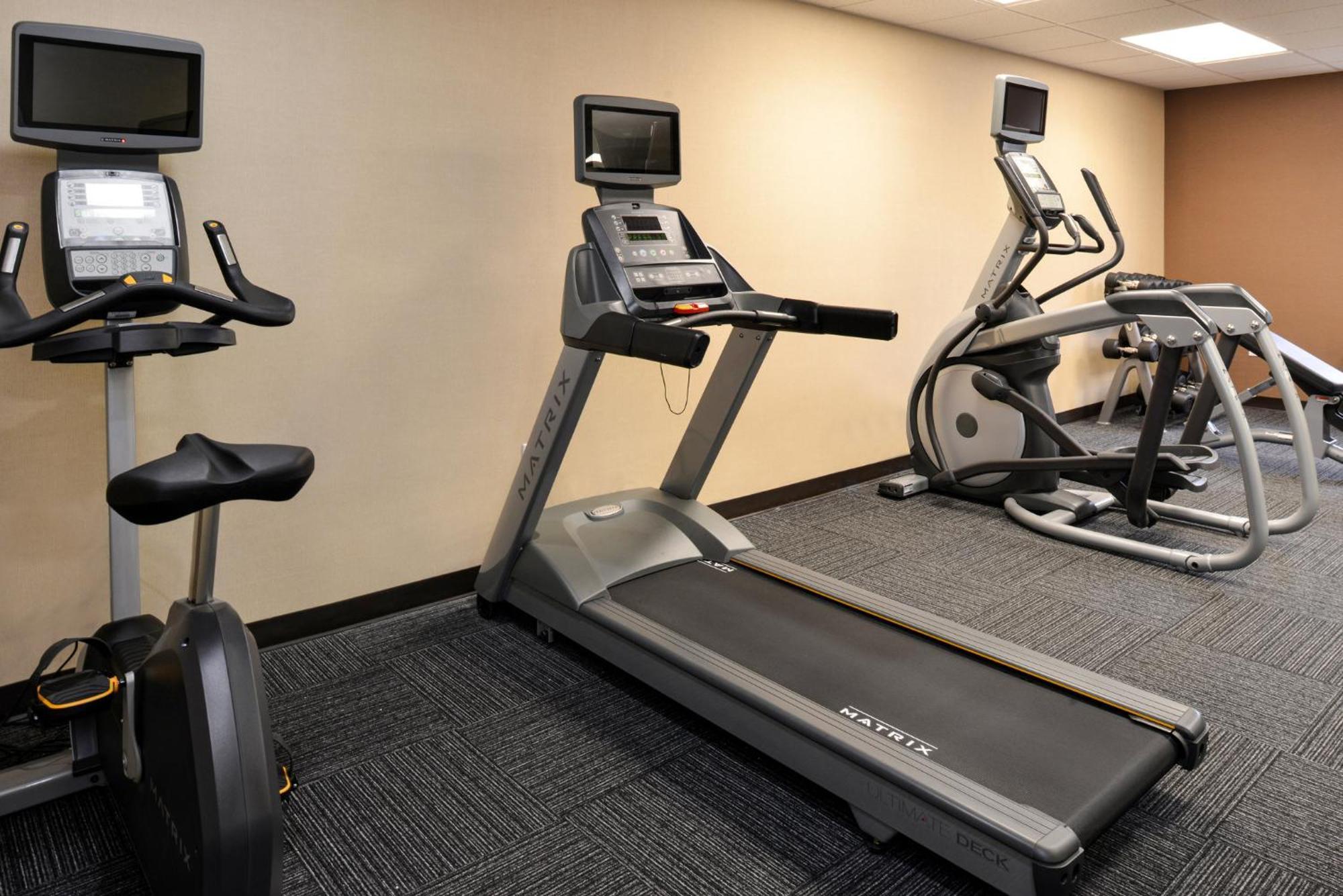 Holiday Inn Express Hotel & Suites Bonita Springs/Naples By Ihg Dış mekan fotoğraf